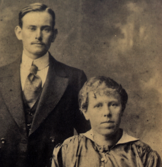 Arie 1891 en Cornelia Aaltje Sorber. Foto genomen omstreeks het jaar 1918. Foto uit het familiearchief van Cornelis *1931.